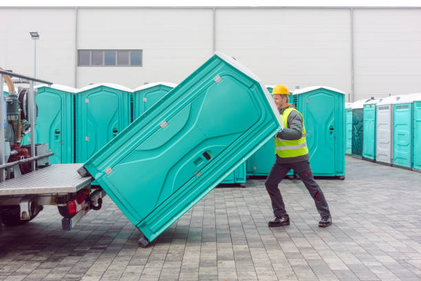 Porta potty delivery and setup in Wallburg, NC